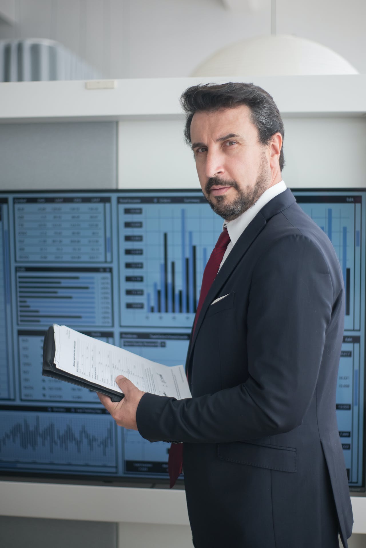 Market To Financial Services With The Right Data